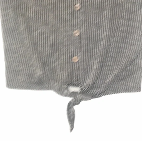 Caution to the Wind Seersucker Button Tank Top - Picture 4 of 7